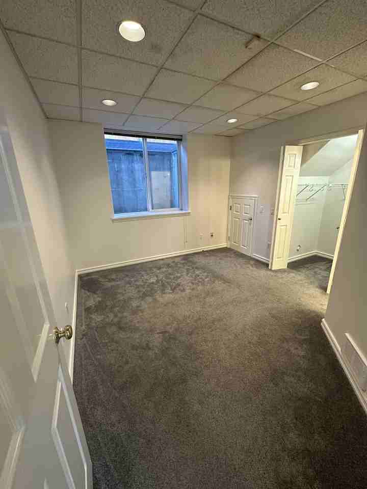 5106 Green Lake Way N. - Photo 7 of 12