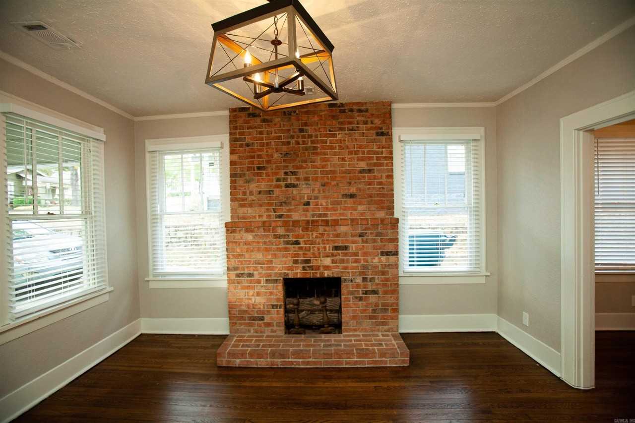 117 N Cedar St - Photo 3 of 29