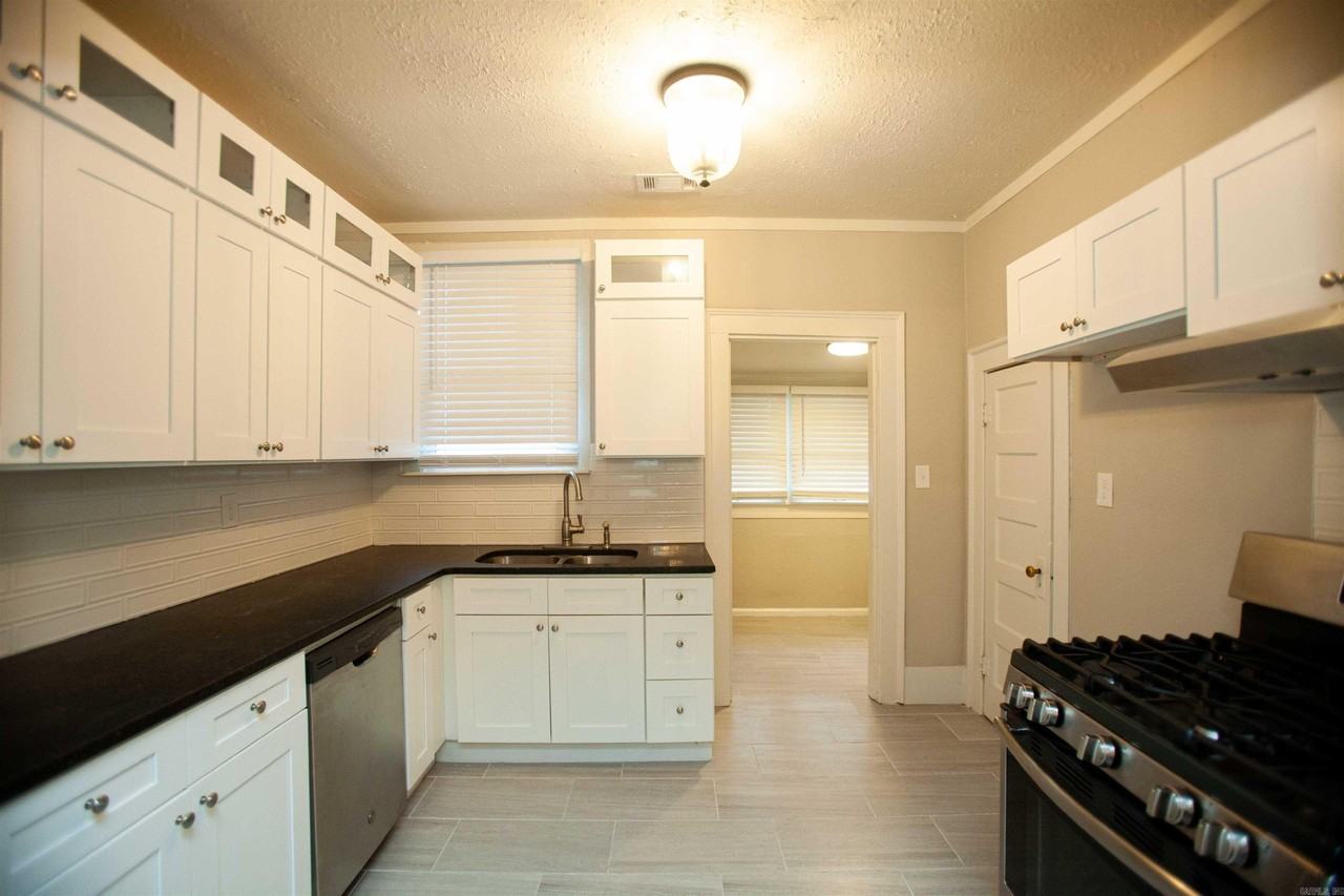 117 N Cedar St - Photo 7 of 29