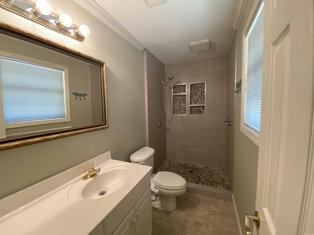 5501 N Walnut Rd - Photo 7 of 13