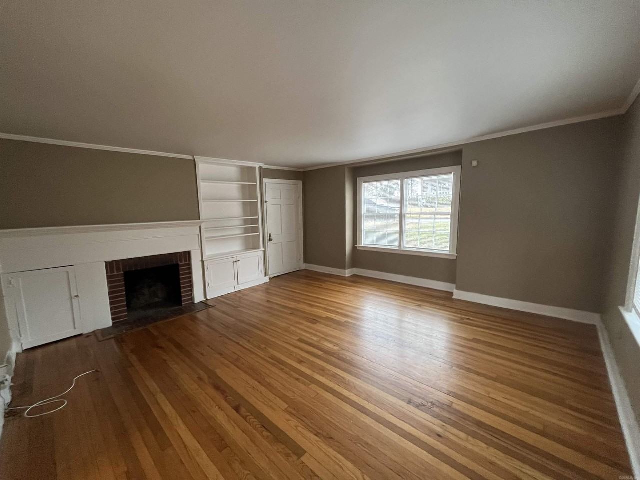 813 Beechwood St - Photo 3 of 23