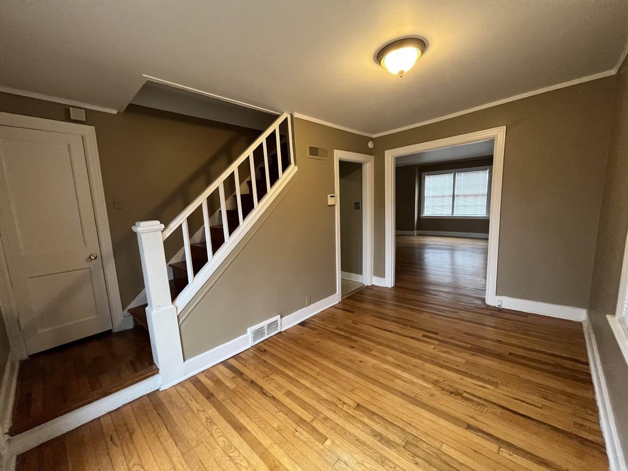 813 Beechwood St - Photo 6 of 23