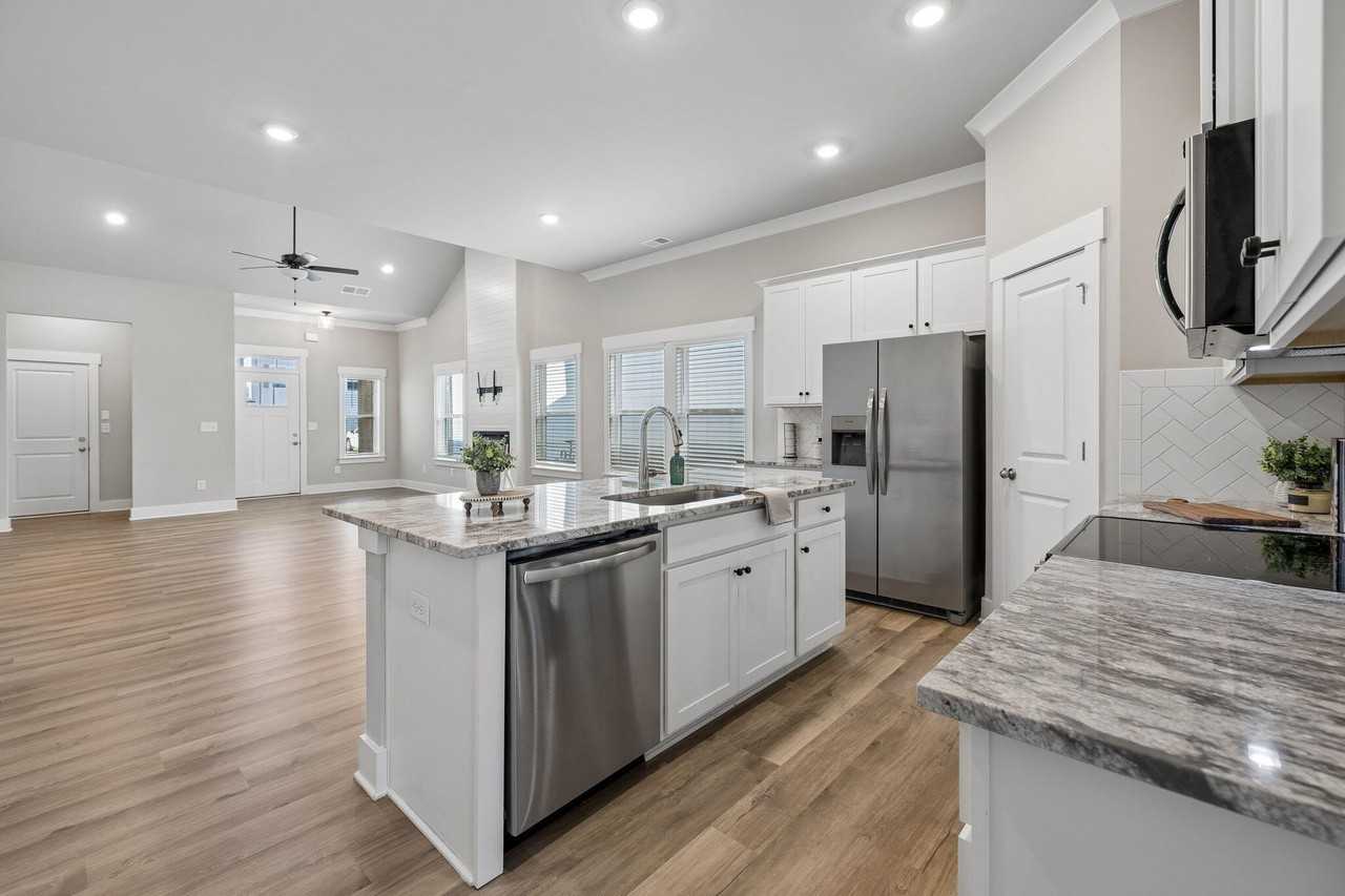 2085 Firelight Way - Photo 7 of 46