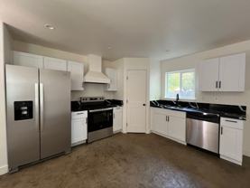 205 W 20th St - Photo 1 of 1