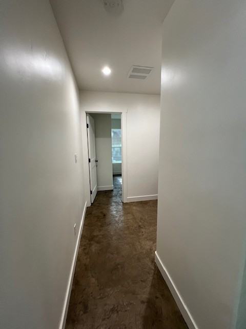 205 W 20th St - Photo 7 of 19