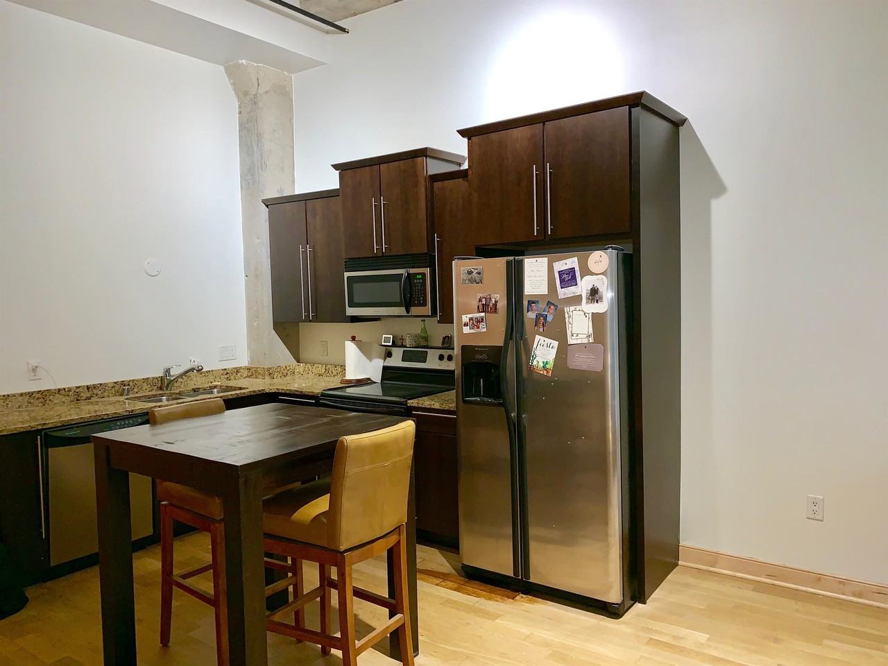 239 East Chicago Street - Photo 3 of 16