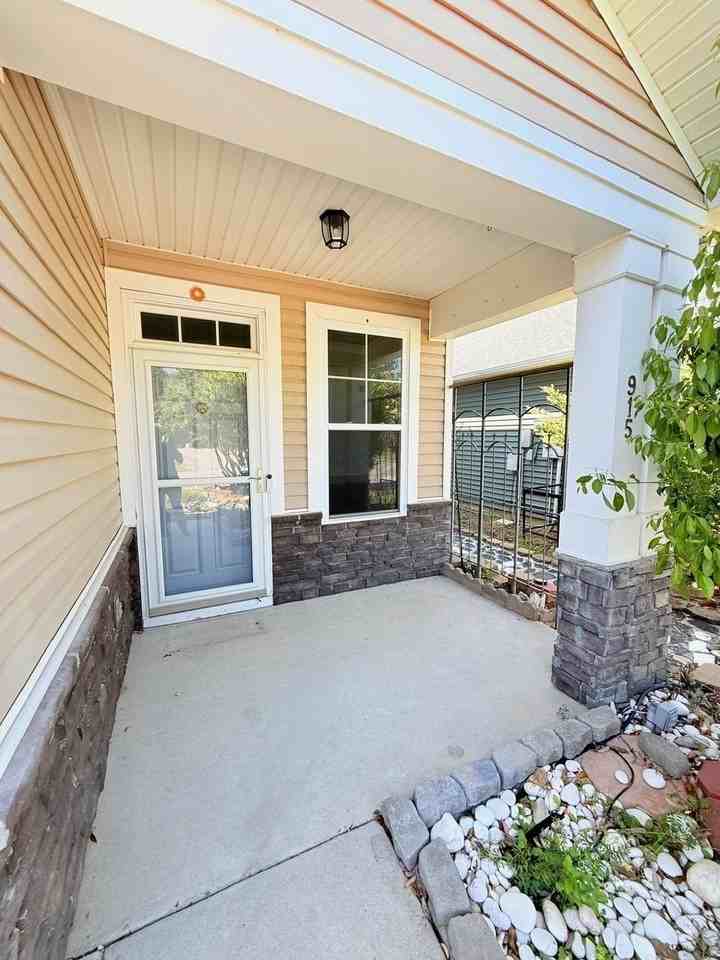 915 Oglethorpe Dr - Photo 2 of 23