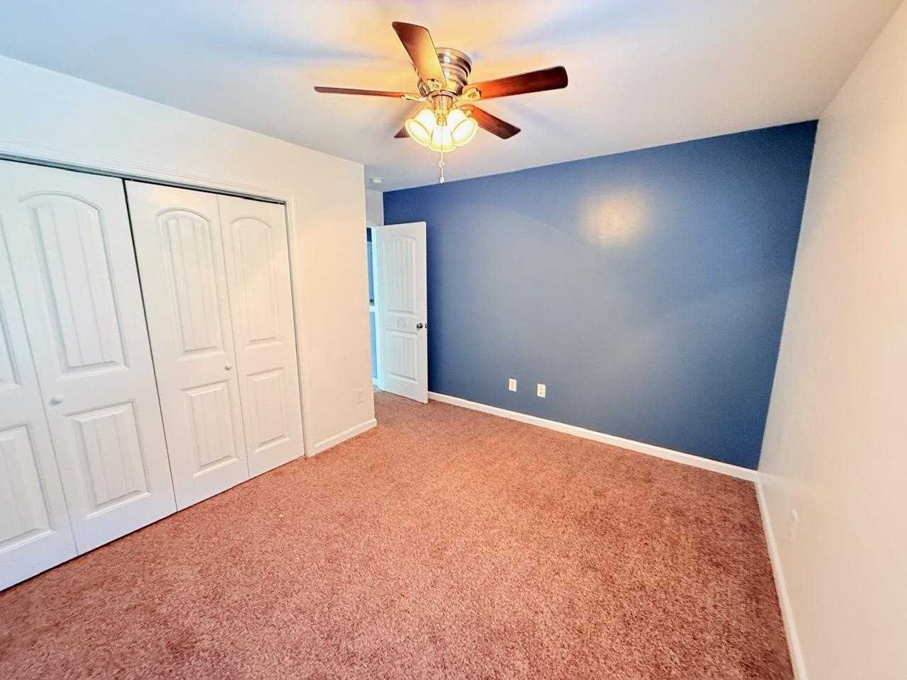 915 Oglethorpe Dr - Photo 4 of 23