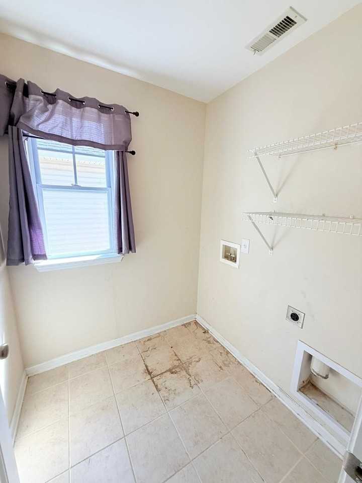 915 Oglethorpe Dr - Photo 5 of 23