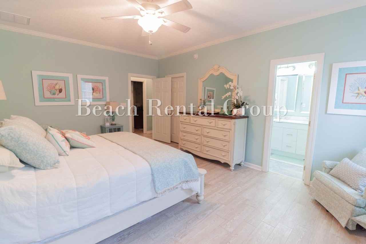 4346 Windy Heights Dr - Photo 4 of 29