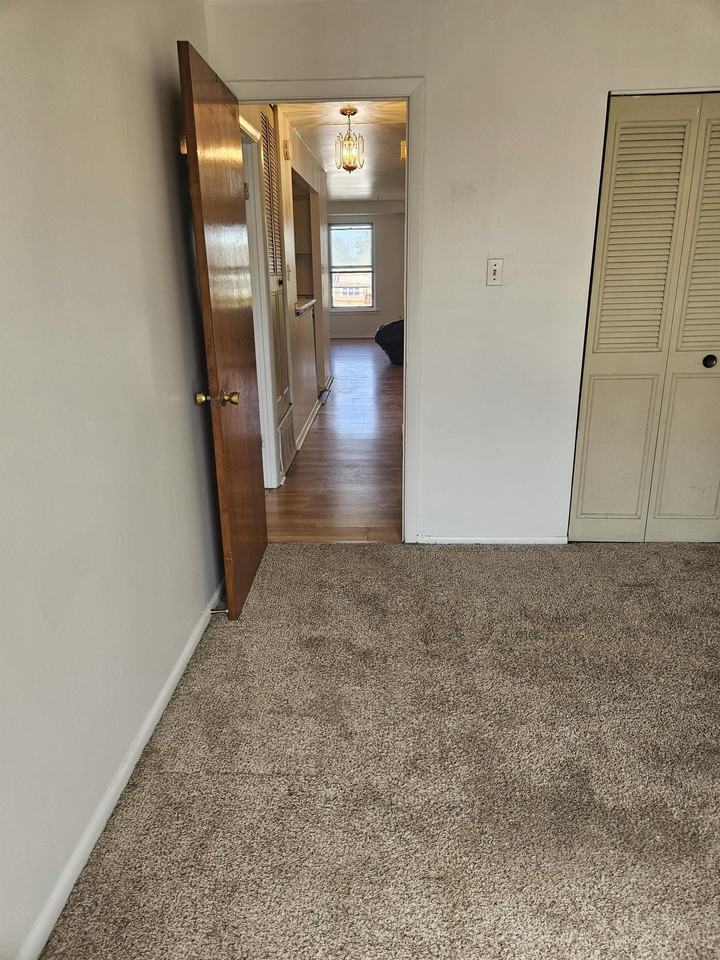 2734 Island Avenue - Photo 4 of 25