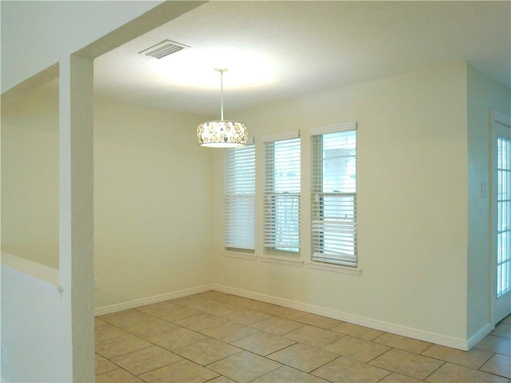 6306 Kristin Dr - Photo 4 of 18