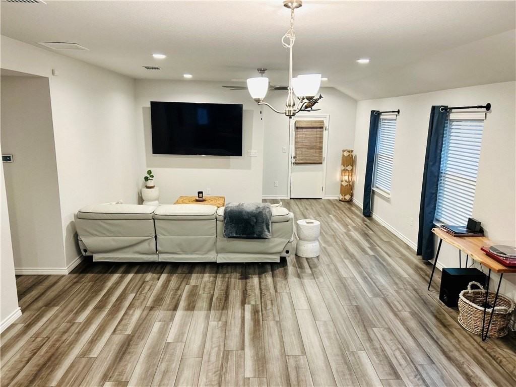 7226 Tristan Dr - Photo 5 of 24