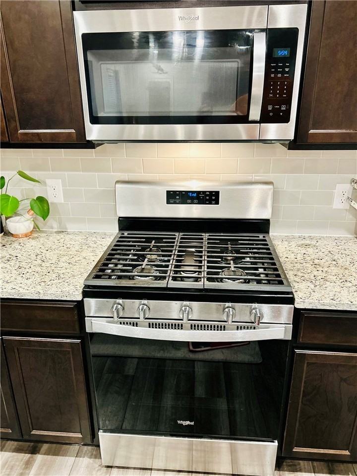 7226 Tristan Dr - Photo 6 of 24