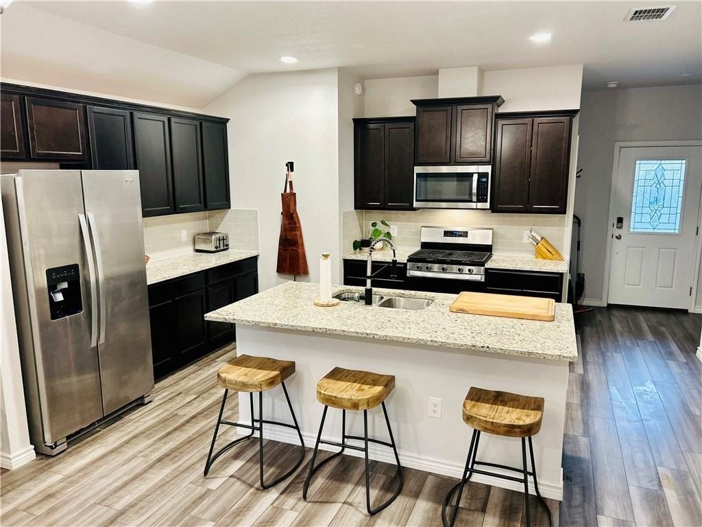 7226 Tristan Dr - Photo 7 of 24