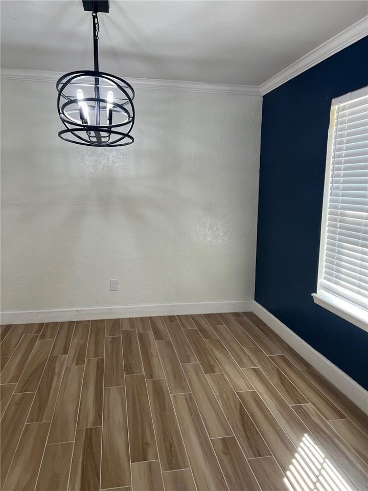 119 San Saba Dr - Photo 3 of 13