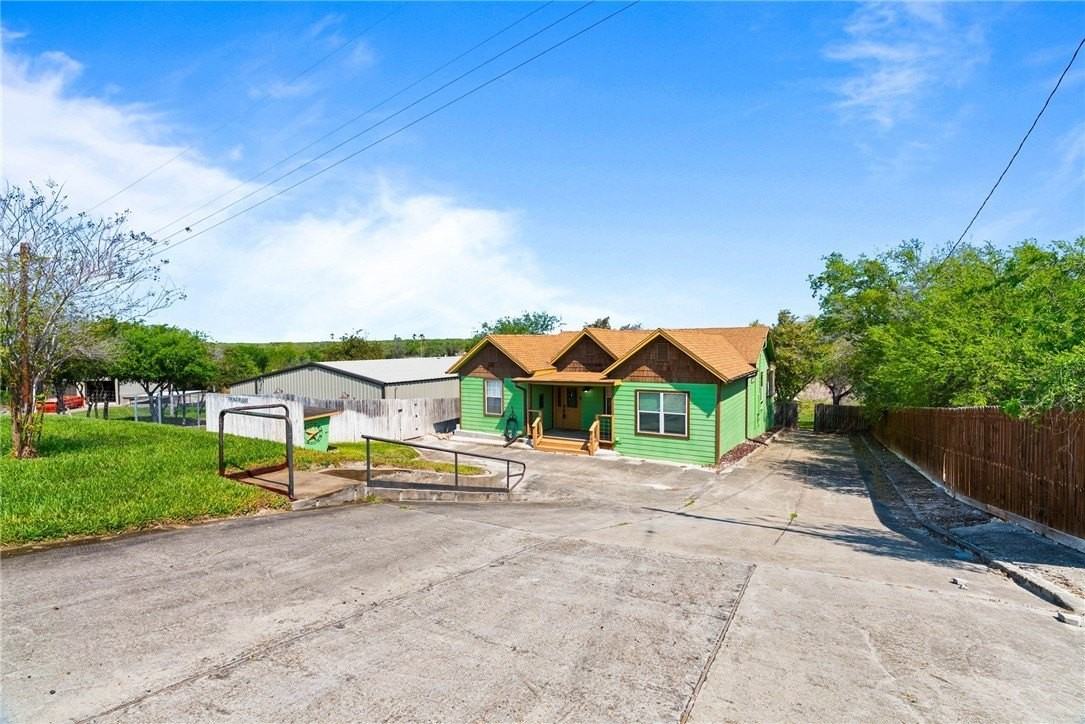 166 Cenesia - Photo 2 of 15