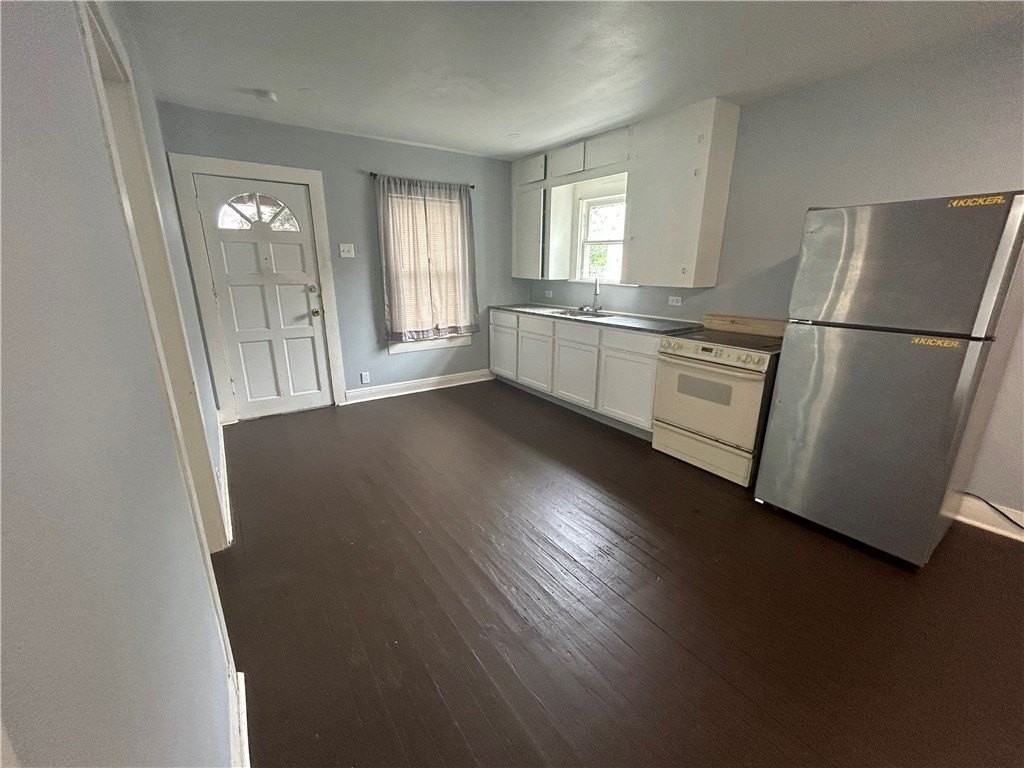 1433 12th St - Photo 6 of 14