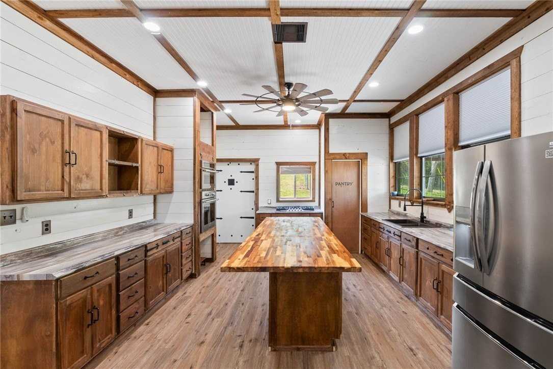 168 Cenesia - Photo 3 of 20