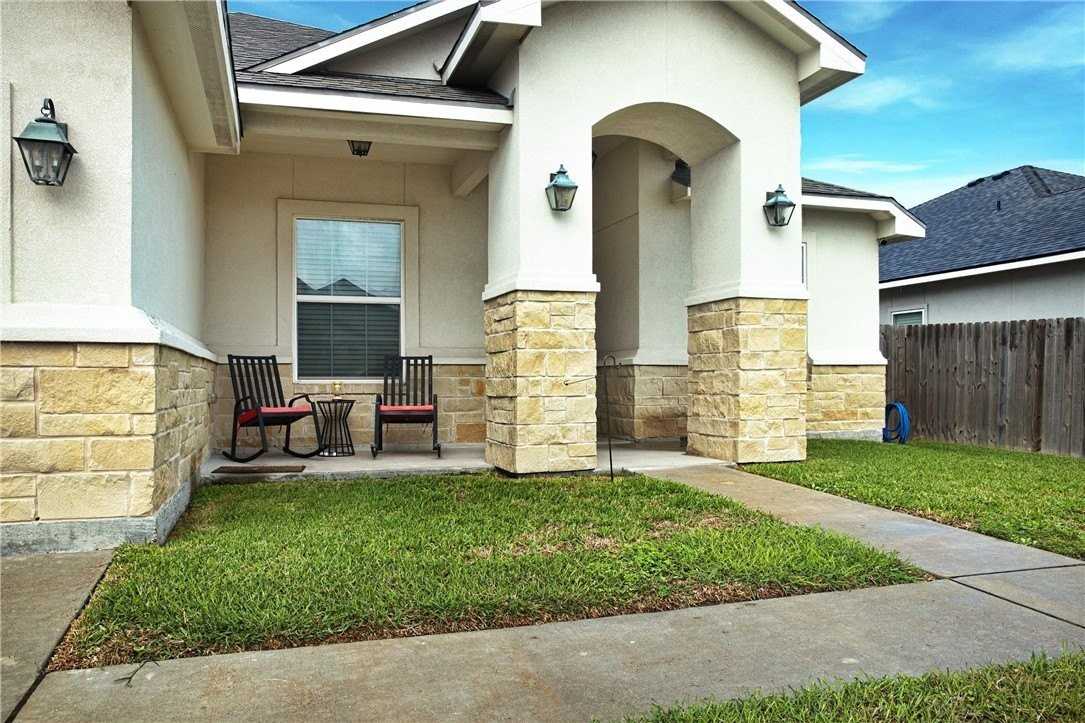 105 John Russell - Photo 3 of 24