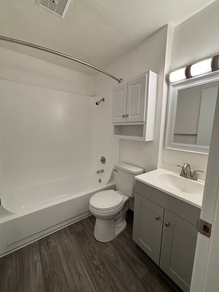 Milwaukie - 397 - Photo 5 of 14