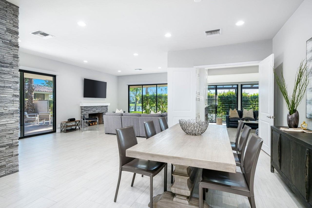 49 Columbia Dr - Photo 6 of 50