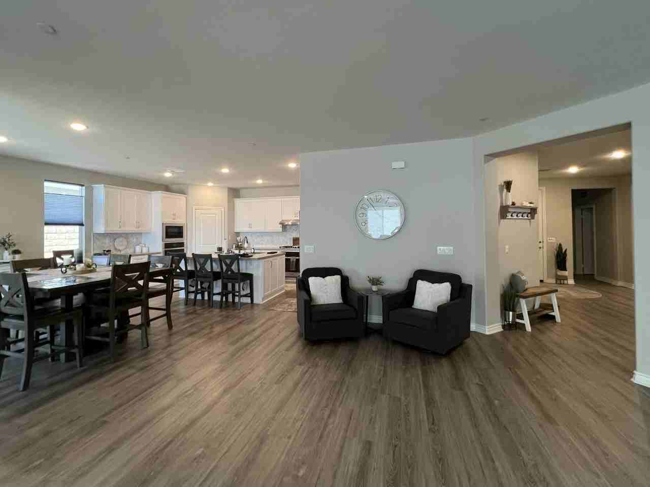 41867 Regona Rd - Photo 7 of 50