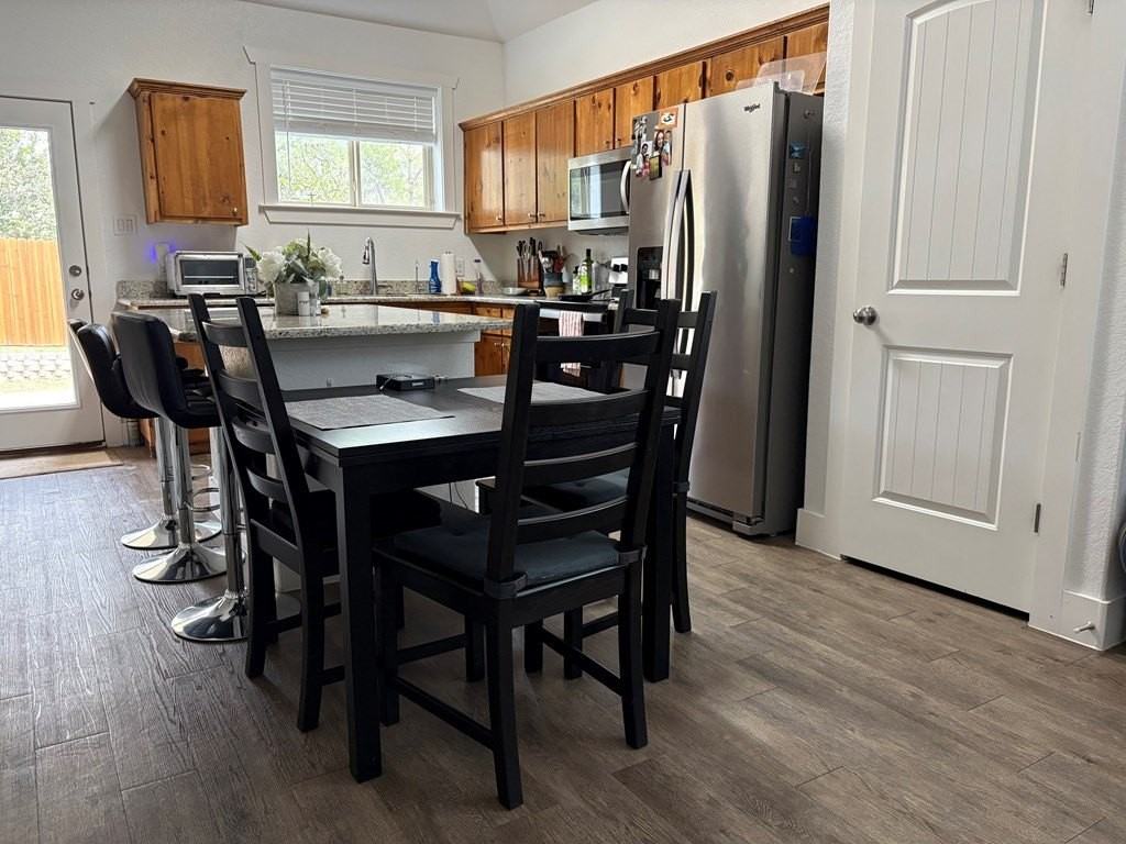 306 Winston Dr - Photo 7 of 14