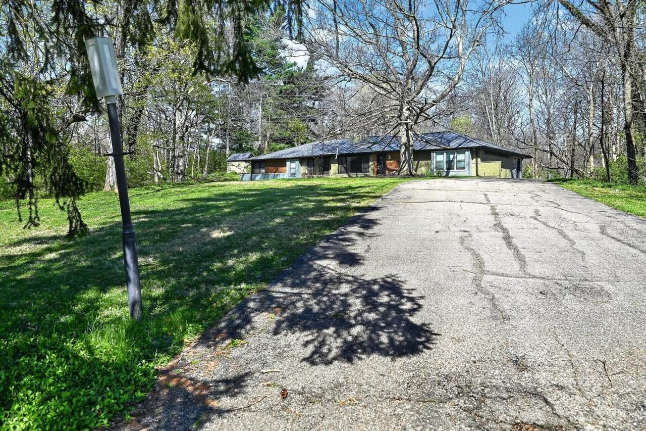 439 Hidden Valley Ln - Photo 2 of 50