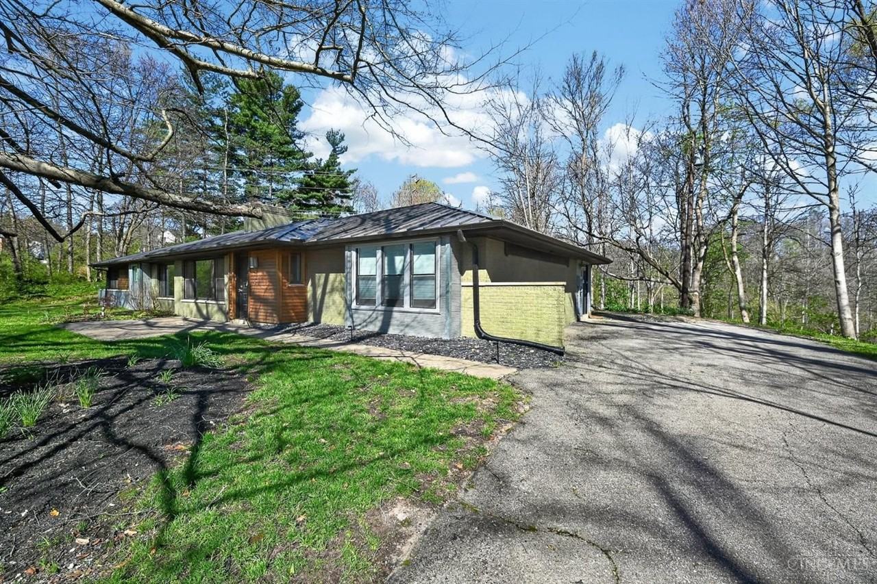 439 Hidden Valley Ln - Photo 3 of 50