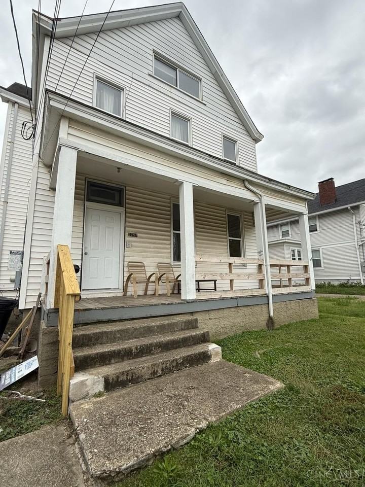 2757 Norwood Ave #2 - Photo 2 of 9