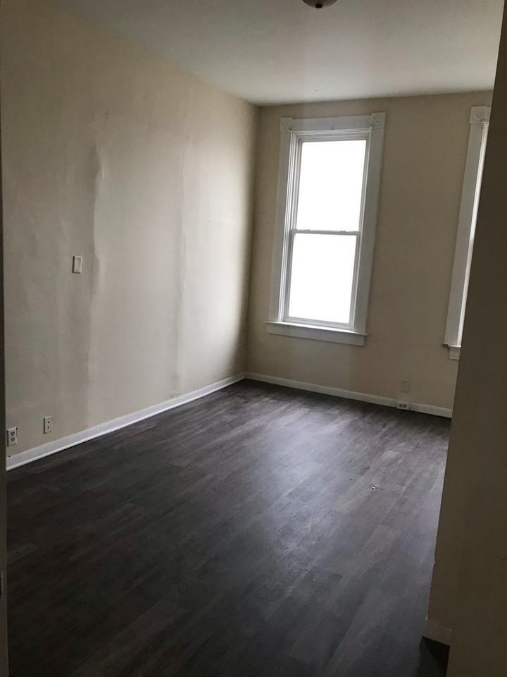 2757 Norwood Ave #2 - Photo 7 of 9