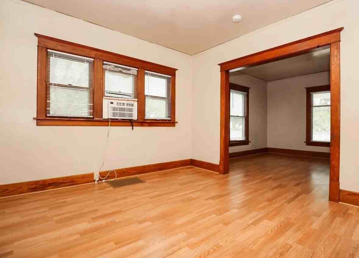 425/427 W 16Th St #427 - Photo 6 of 20