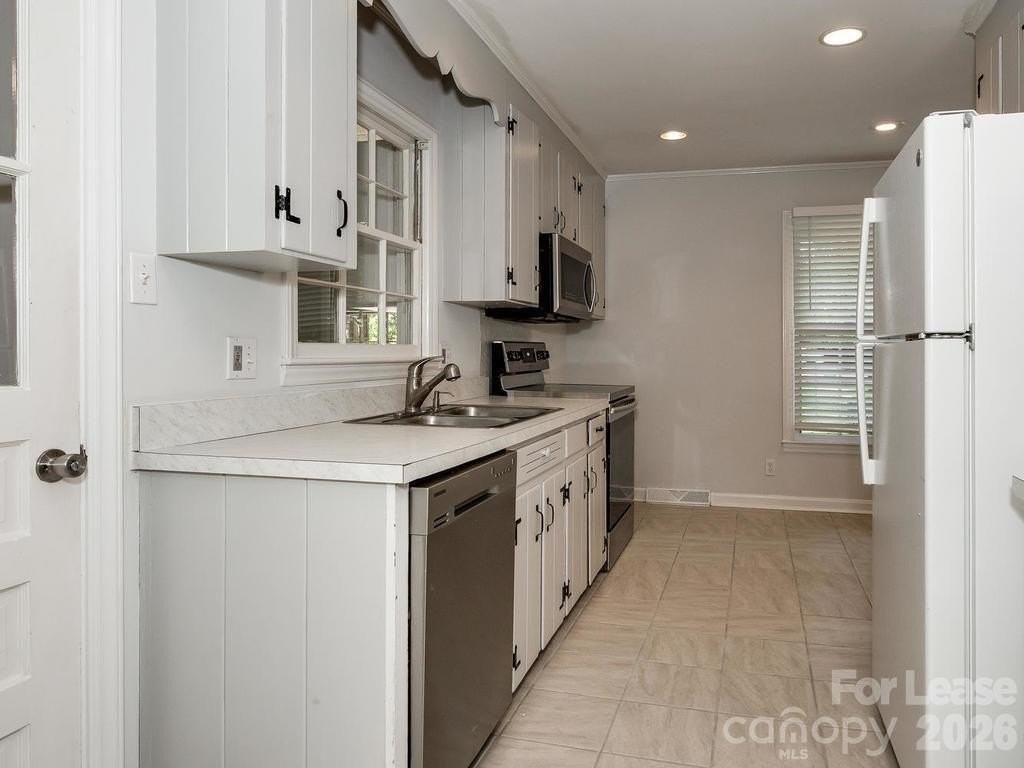 4914 Horton Ct Unit A - Photo 6 of 19