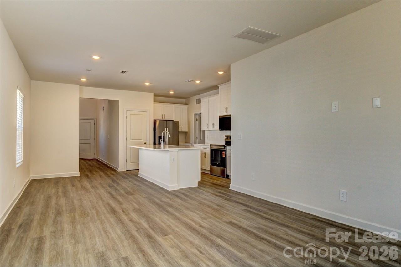 5037 Poplin Vly Unit 382 - Photo 4 of 19