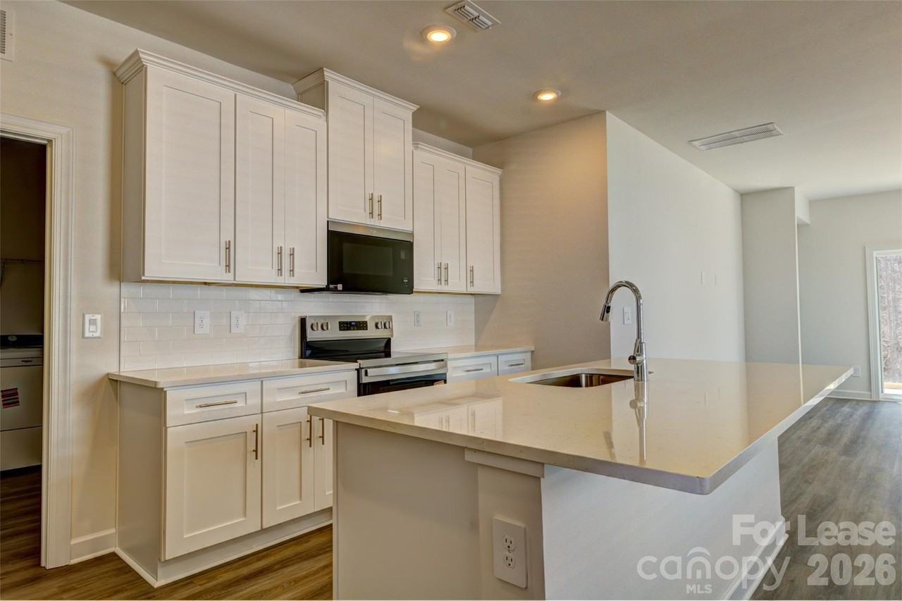 5037 Poplin Vly Unit 382 - Photo 5 of 19