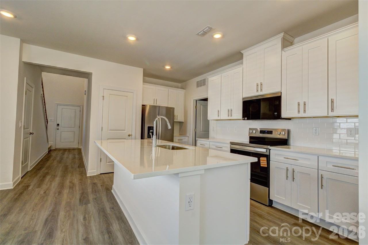 5037 Poplin Vly Unit 382 - Photo 6 of 19