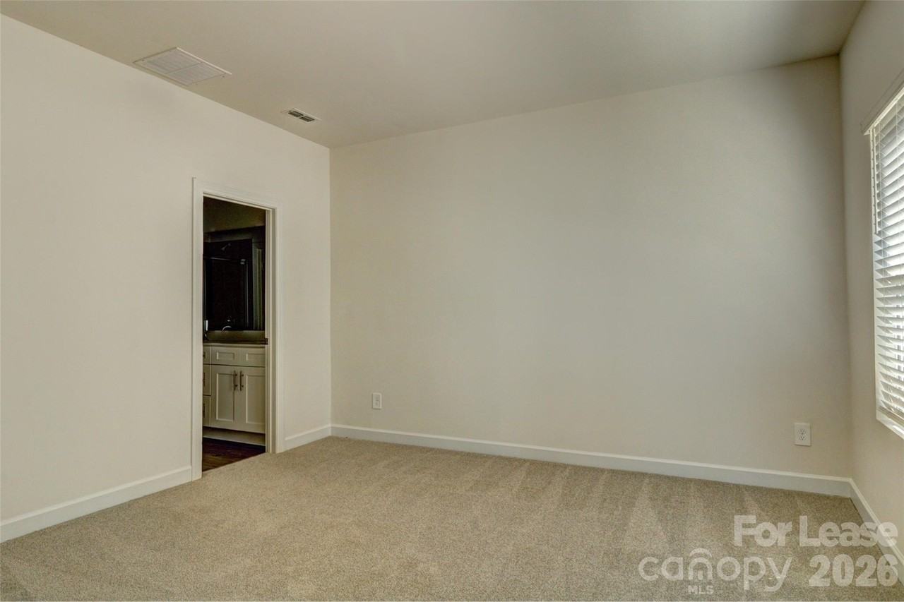 5037 Poplin Vly Unit 382 - Photo 7 of 19