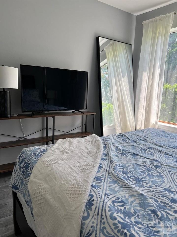 4048 Tamerlane - Photo 6 of 15