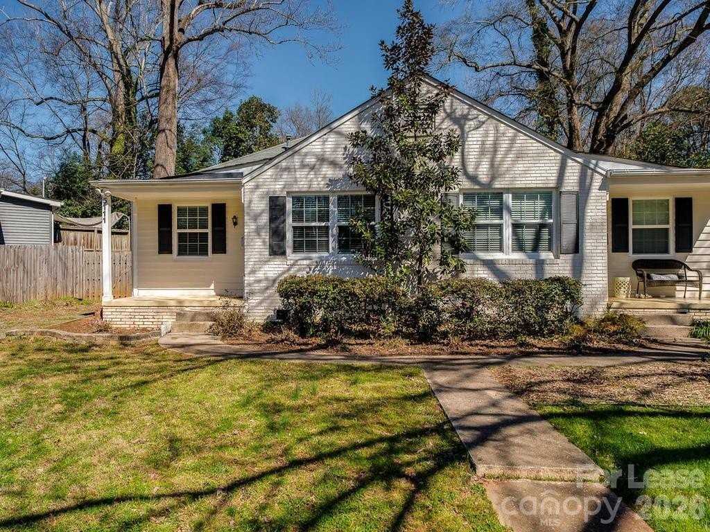 5111 Valley Stream Rd - Photo 2 of 18