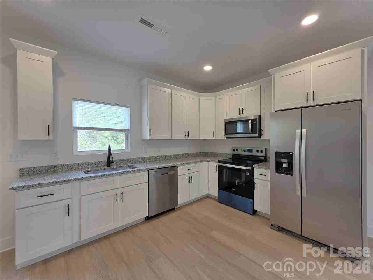 1030 Patton Ave - Photo 5 of 13