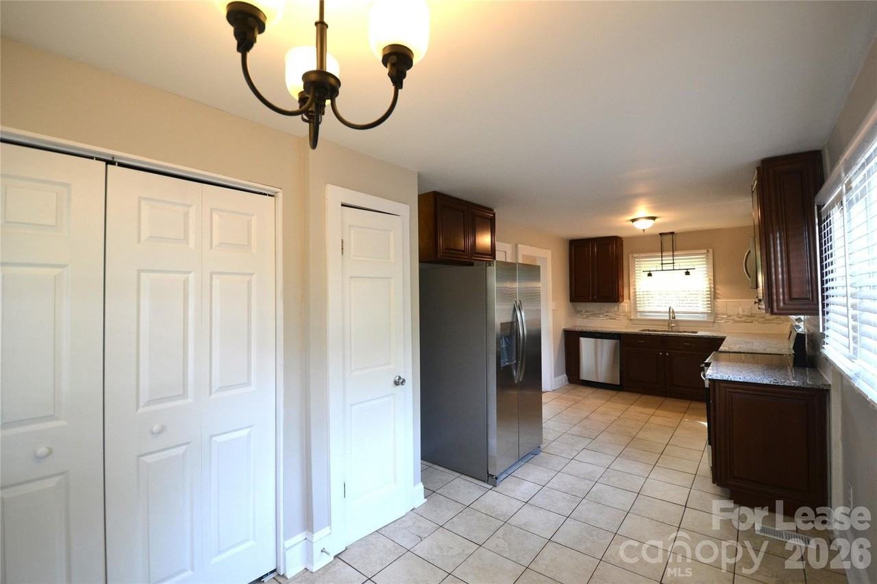 204 Excelsior St - Photo 3 of 42