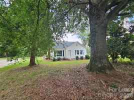 featured image of 1129 Costner Rd