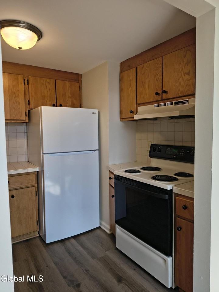 53 Congress St #55A - Photo 7 of 17