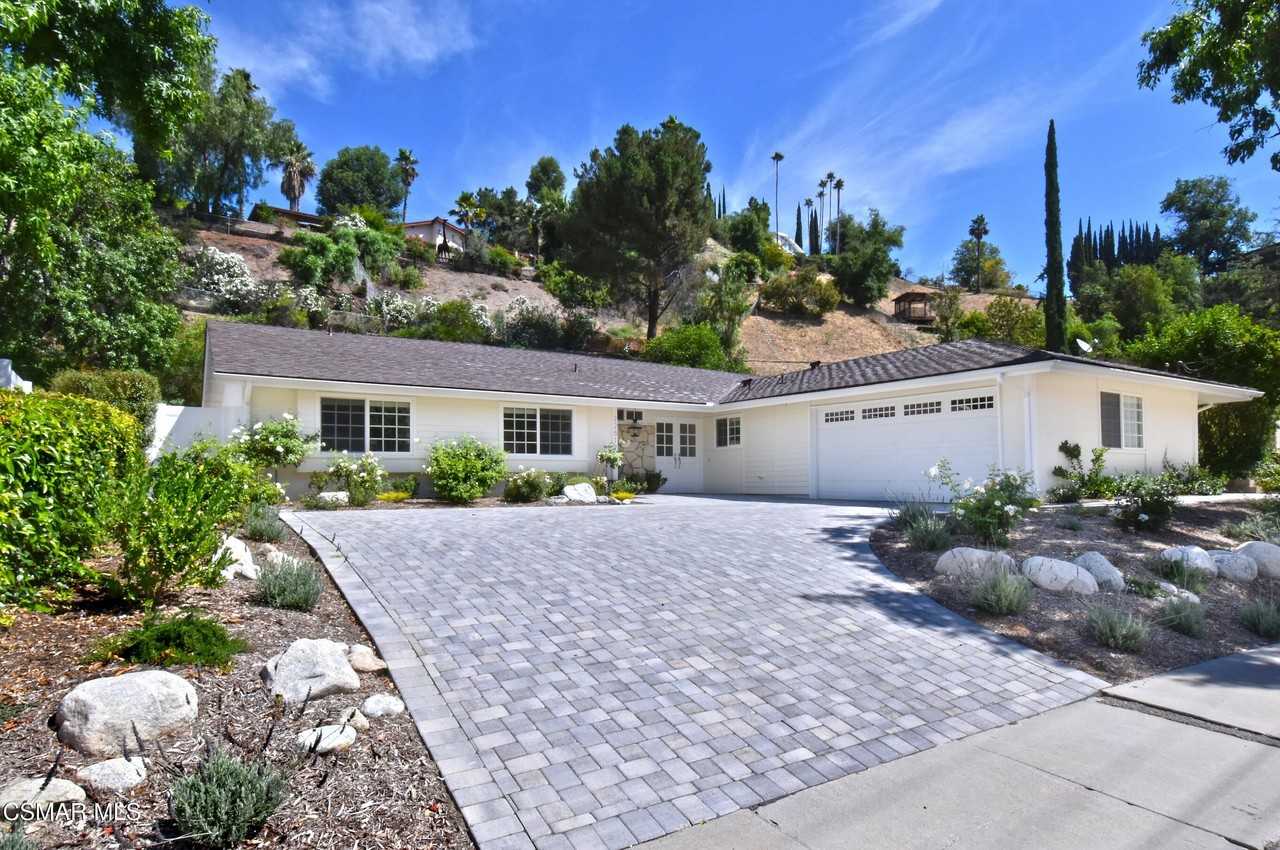 22817 Pera Rd - Photo 2 of 39