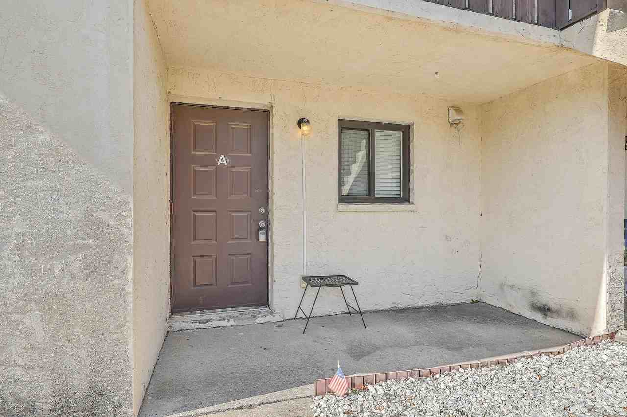 2162 Bees Ferry Rd Apt A - Photo 4 of 31