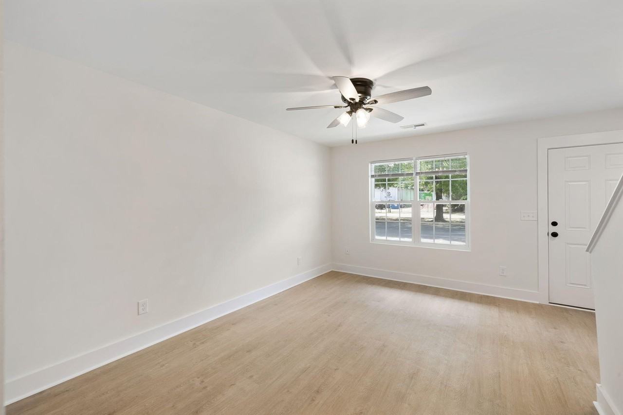 270 Fleming Rd #C - Photo 2 of 10