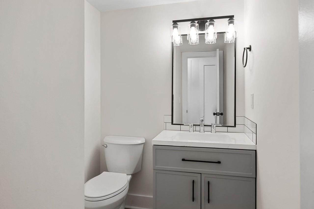 270 Fleming Rd #C - Photo 6 of 10