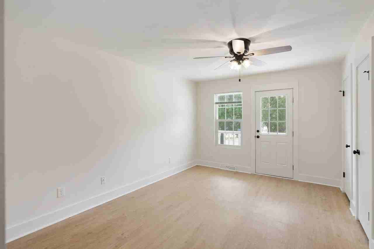 270 Fleming Rd #C - Photo 7 of 10