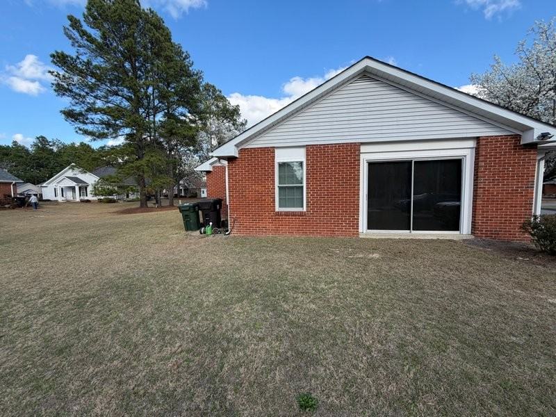 1226 Wilshire Cir - Photo 3 of 18